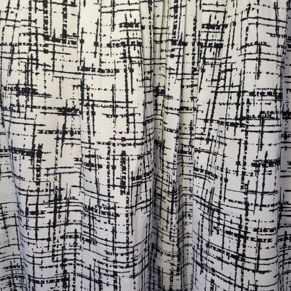 A|X Armani Exchange cream black abstract lined flared skirt size 2 NWOT - Picture 5 of 12
